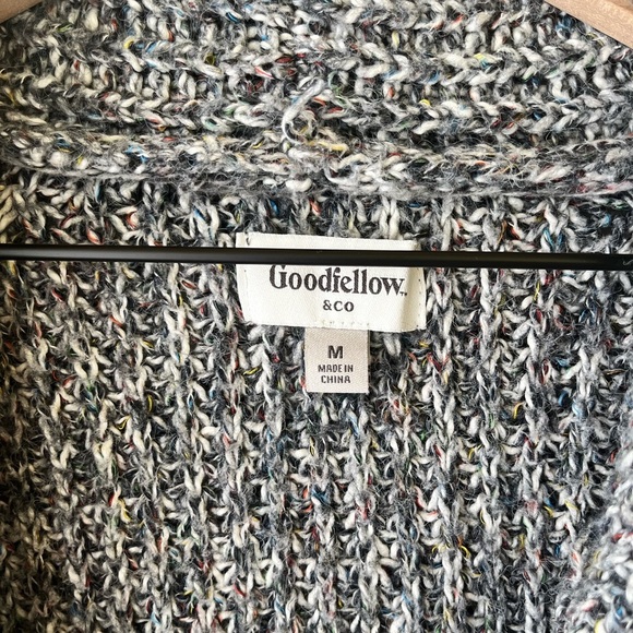 Good fellow Cardigan - Picture 3 of 3